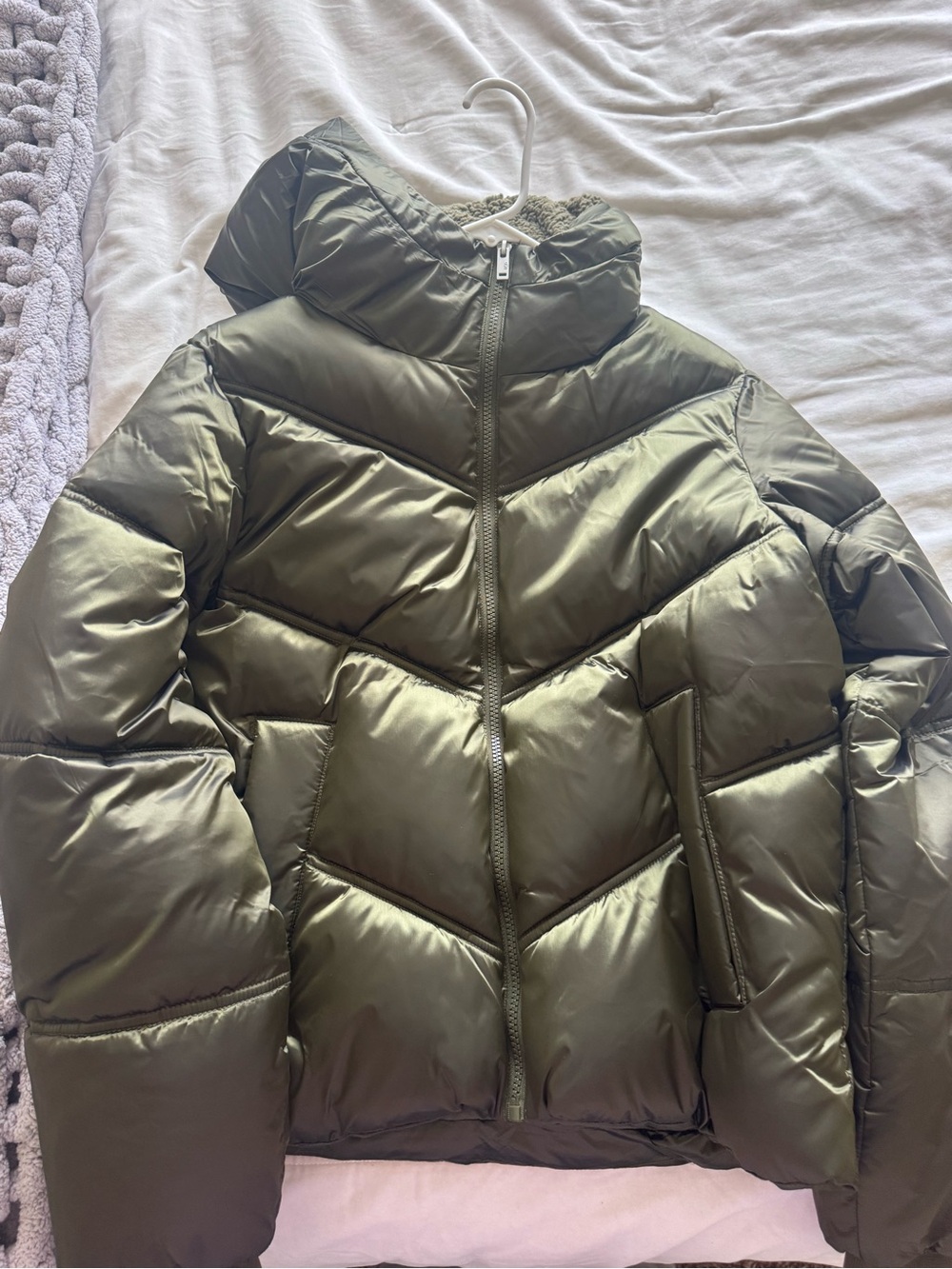 UGG PUFFER
